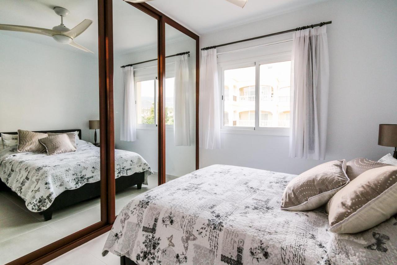 Golf View Apartment - Stunning Ocean View Golf Del Sur San Miguel de Abona Extérieur photo