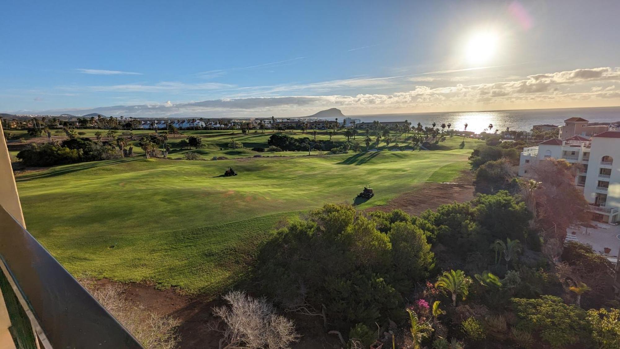 Golf View Apartment - Stunning Ocean View Golf Del Sur San Miguel de Abona Extérieur photo